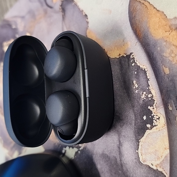 Sony LinkBuds S Truly Wireless Noise Canceling Earbud Headphones - Picture 4 of 4